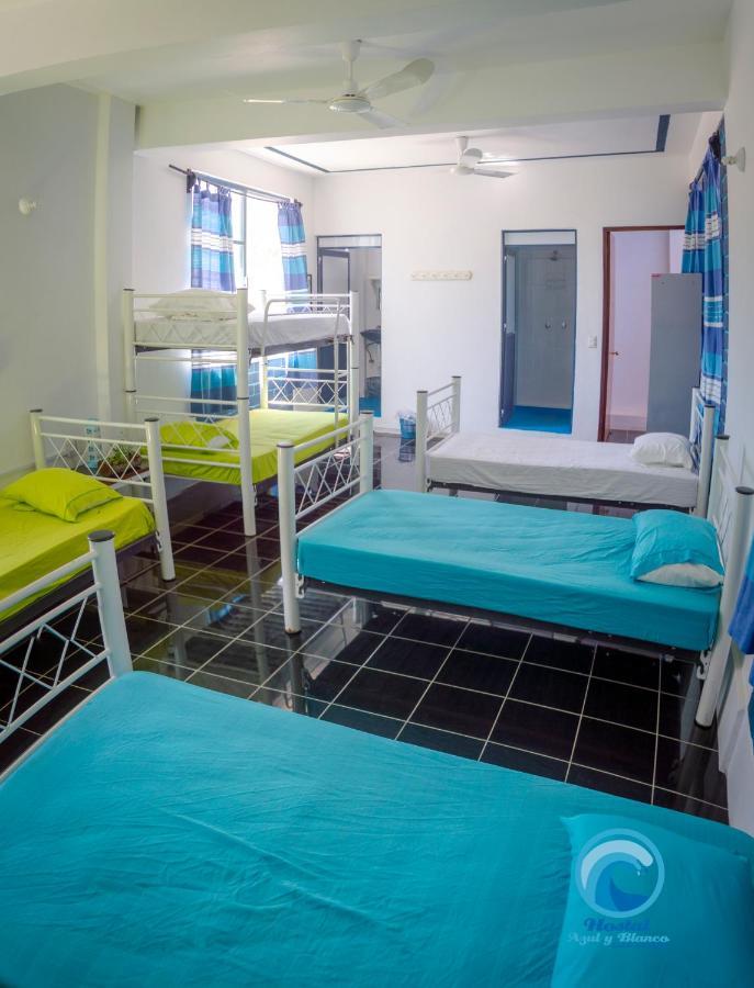 Hostal Azul Y Blanco Santa Cruz Huatulco Esterno foto